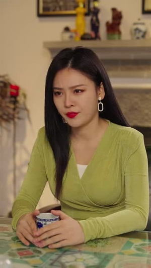 逃婚千金爱上我（94集）最火的短剧