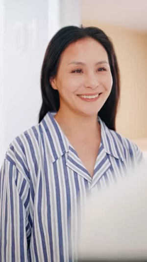 拥抱月亮拥抱你（87集）精彩短剧天天看