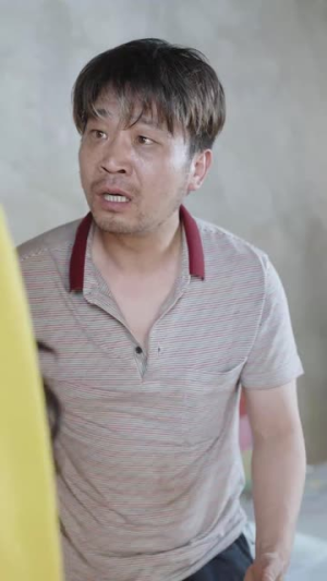 烟火里的尘埃(70集) 烟火里的尘埃(70集)火爆短剧抢先看