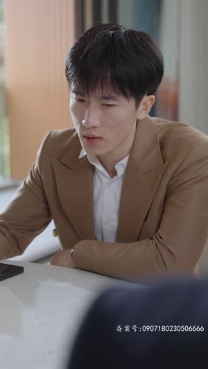 摊牌了我的五个哥哥是大佬 80集快来看短剧