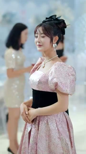 死对头破产后被我包养了（100集）短剧太精彩