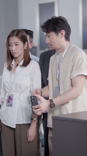 热点女王（12集）第一季