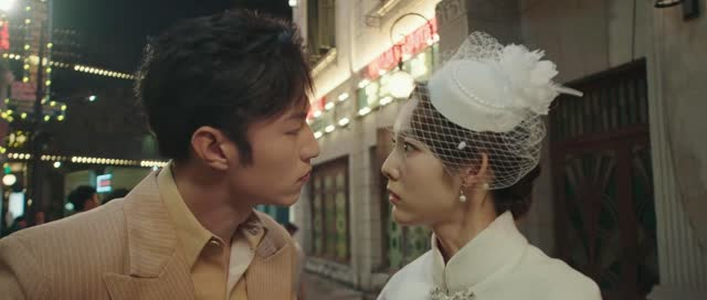 她的伪装（24集）热播短剧推荐