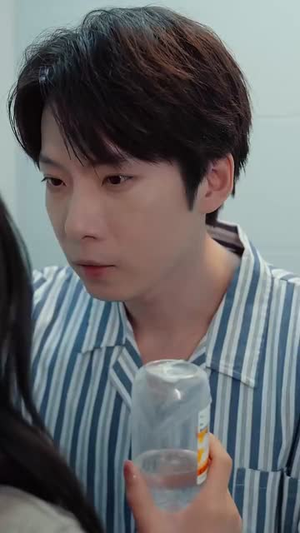 银河之下热吻（100集）好看的短剧分享