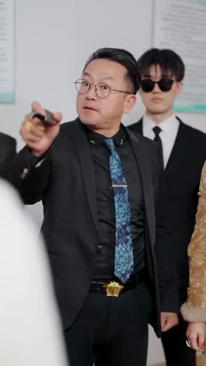 上错婚车嫁对郎（60集）最火的短剧