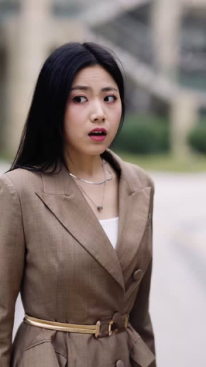 穷养二十年（58集）最新热剧免费看