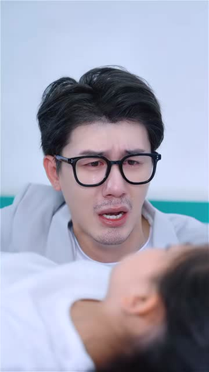 带娃大叔偷走叶小姐的心 (41集) 短剧片段推荐