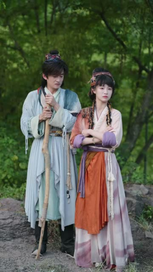 逃荒路上靠我用空间喂饱全家（70集）在线免费观看