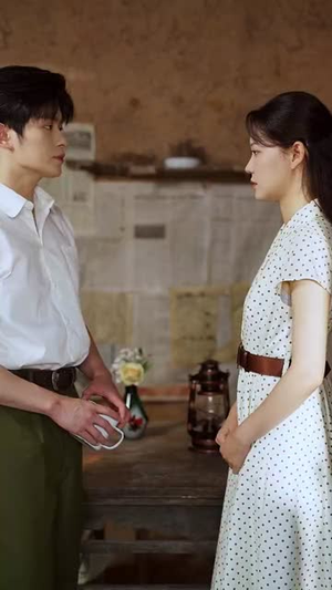 七零之靠萌娃儿子捡垃圾养我（85集）最新火爆短剧