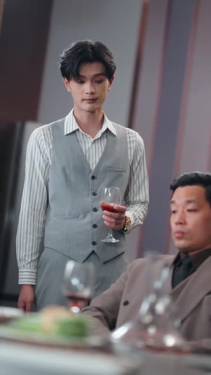 玫瑰于灰烬中重绽 (65集) 短剧前十排行榜