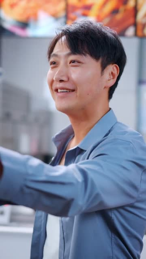 山村野花香（71集）好看短剧追不停