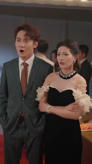 万界收租，女帝也得上供（60集）好短剧分享