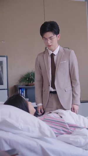 她死遁后竟成了前夫的白月光（60集）每日短剧推荐