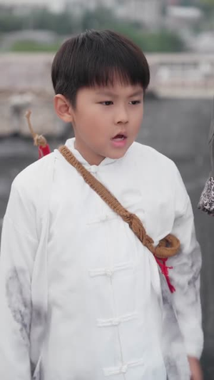 小天师下山，邪祟们颤抖吧（55集）每天分享短剧